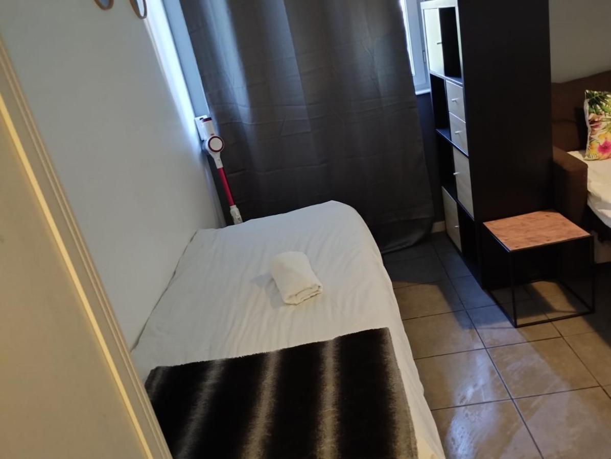 La Paille Metz Luxembourg Parking Un-Sejour-A-Part Apartman Kültér fotó